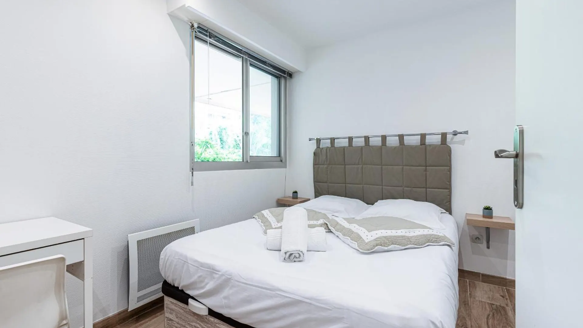 1 Bdr Large Terrace Apartment Nice France