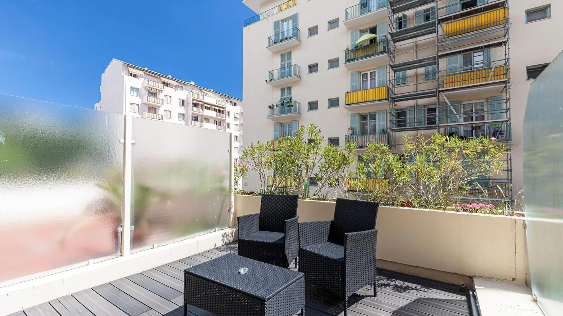 1 Bdr Large Terrace Apartment Nice