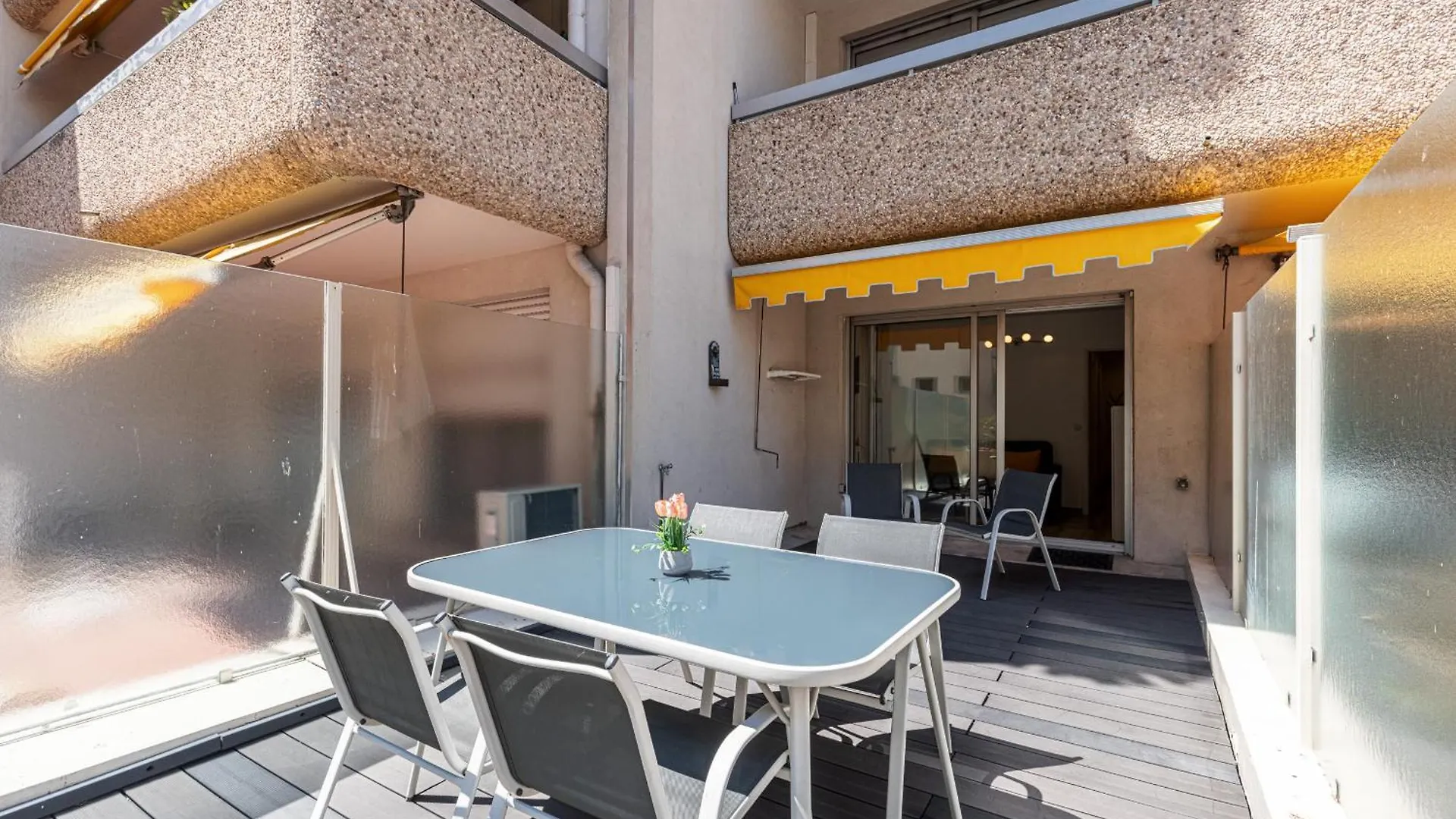 1 Bdr Large Terrace Apartment Nice
